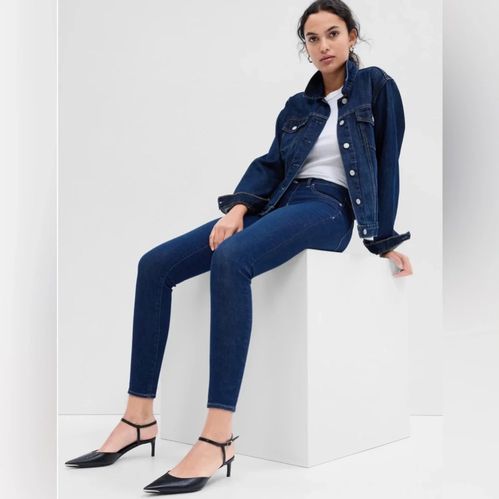 GAP women’s Mid Rise Universal Legging Jeans 25 comfortable stretch dark blue - Picture 2 of 9